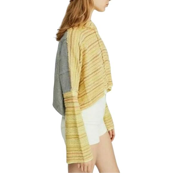 Free People Yellow Gray Catalina Cropped Bell Sleeve Pullover Sweater M - Picture 3 of 12